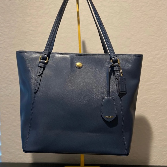 Coach Peyton Navy Leather Tote Bag Hangtag Charm  | Women's Handbag - Picture 1 of 2